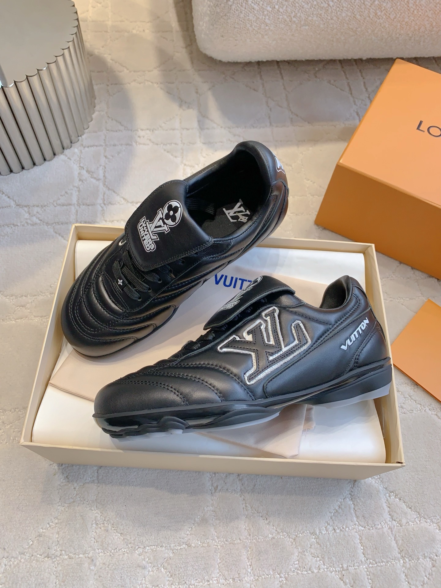 LV