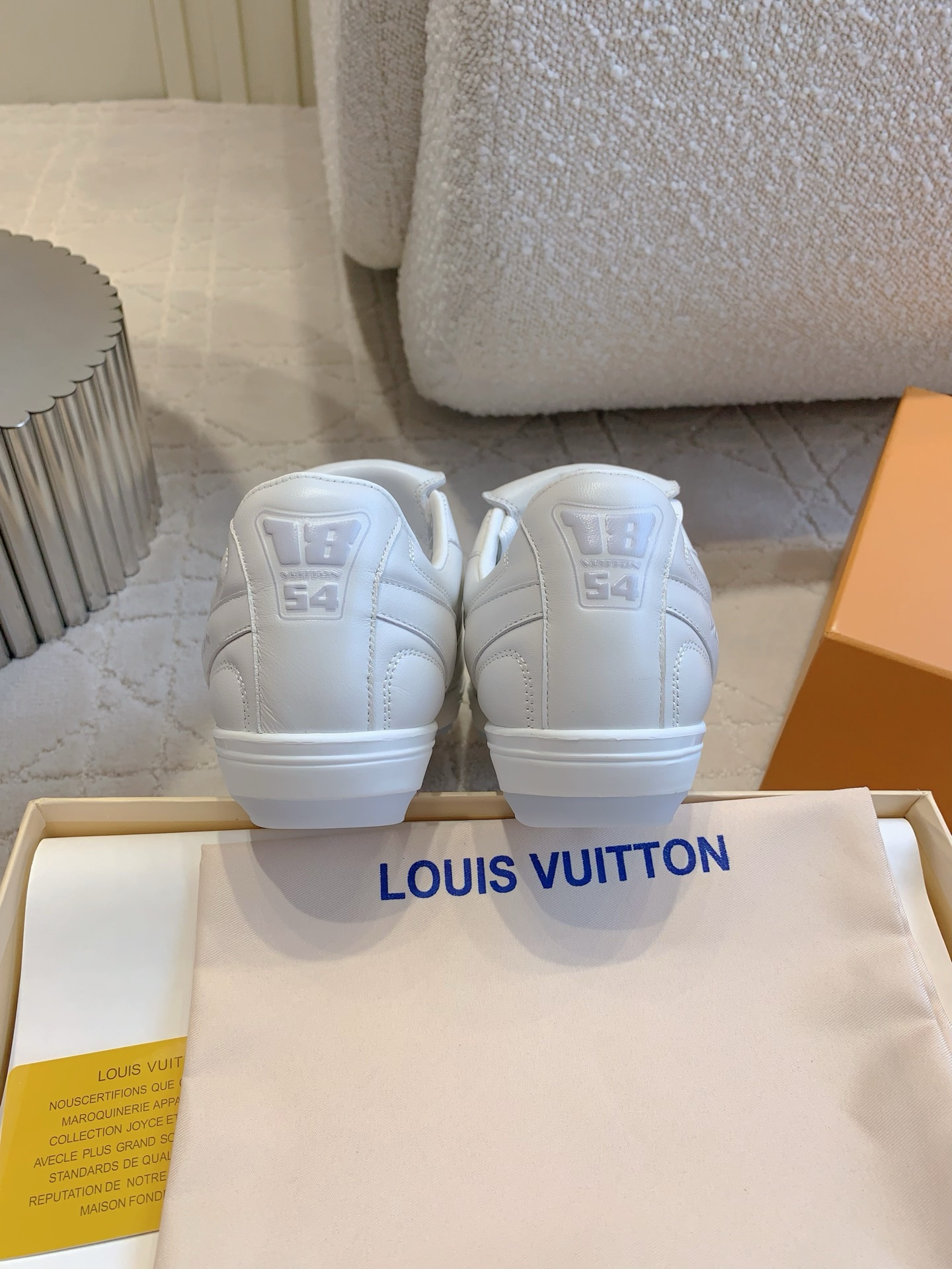 LV 