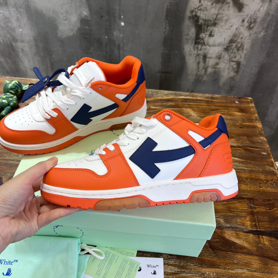 OFF WHITE SNEAKERS 