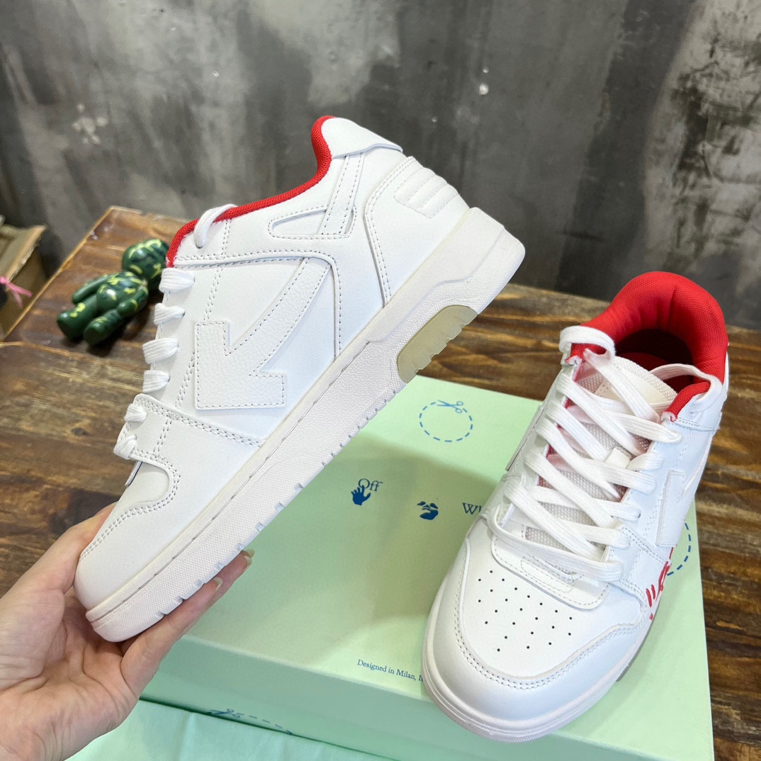 OFF WHITE SNEAKERS 