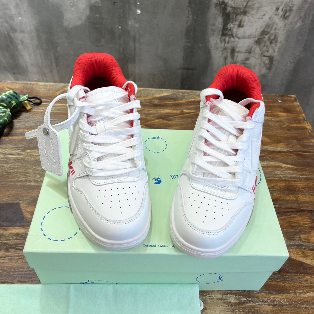 OFF WHITE SNEAKERS 