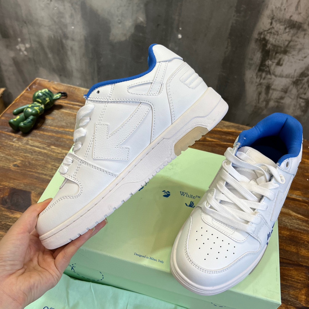 OFF WHITE SNEAKERS 