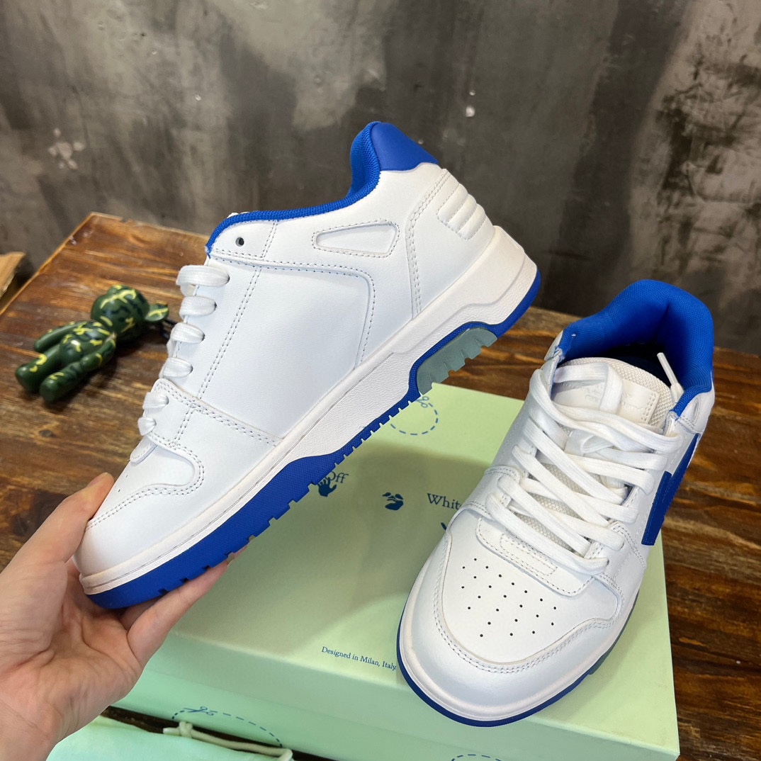 OFF WHITE SNEAKERS 