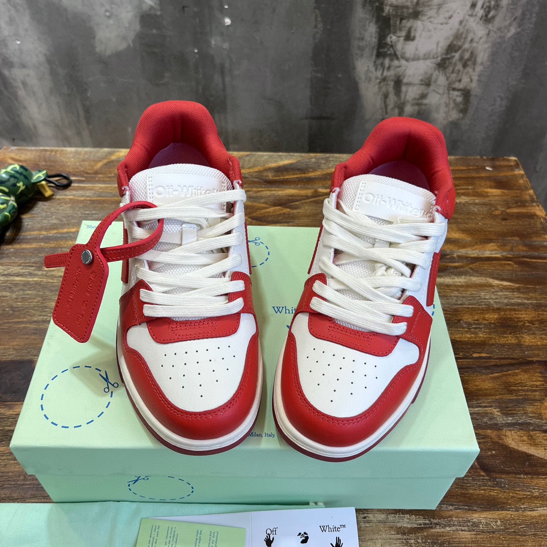 OFF WHITE SNEAKERS 