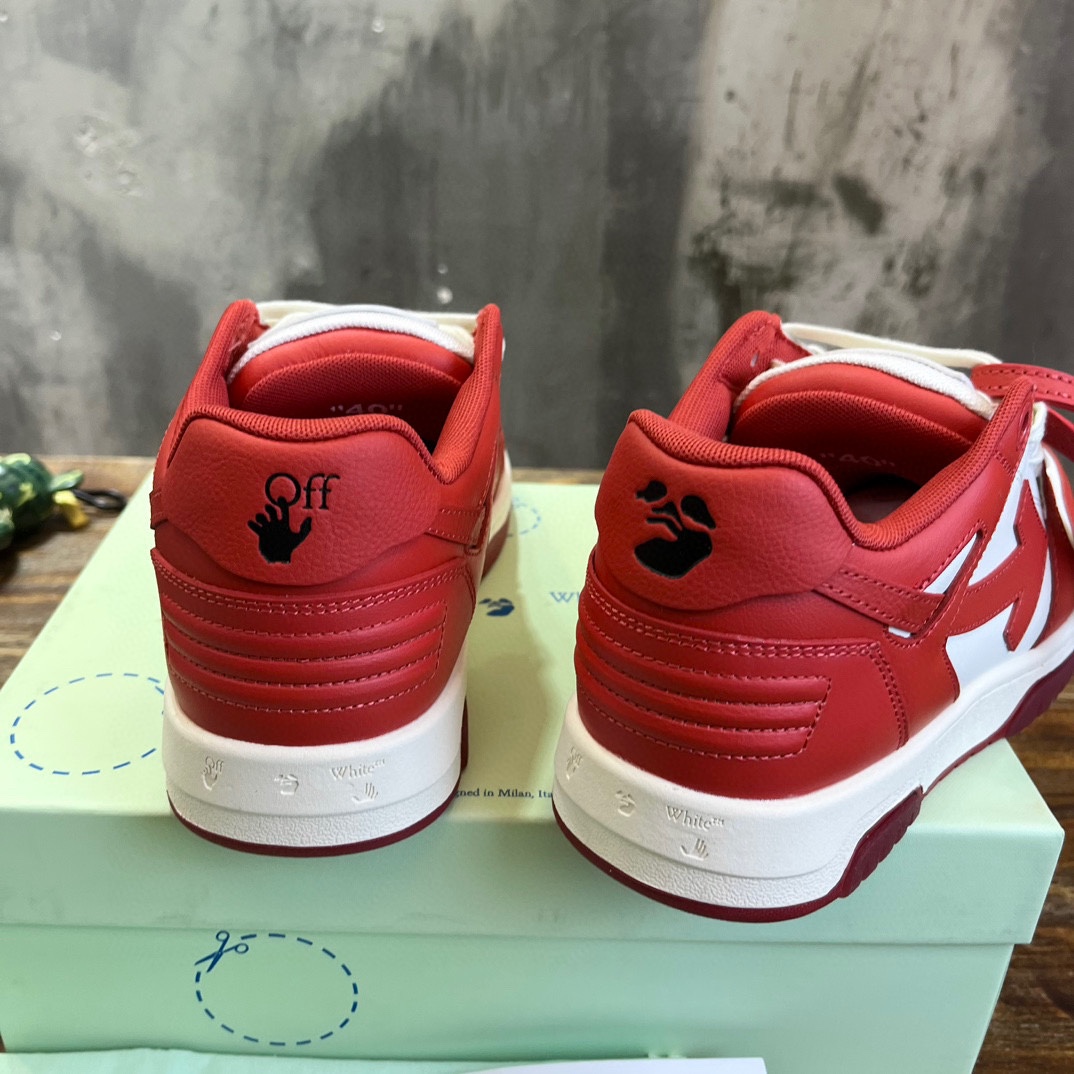 OFF WHITE SNEAKERS 