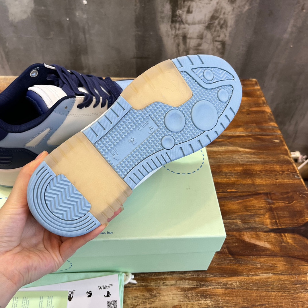 OFF WHITE SNEAKERS 
