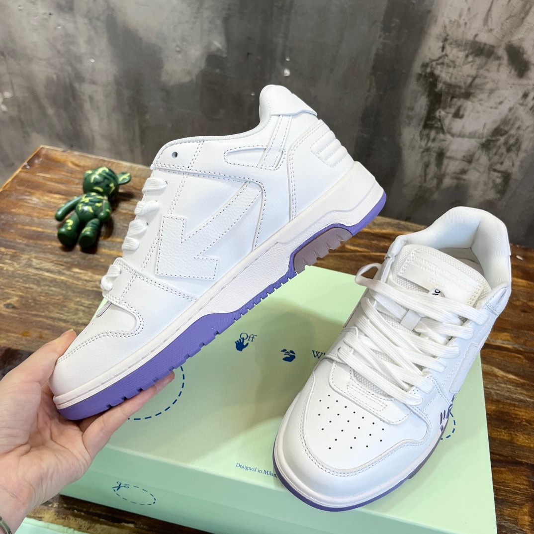 OFF WHITE SNEAKERS 