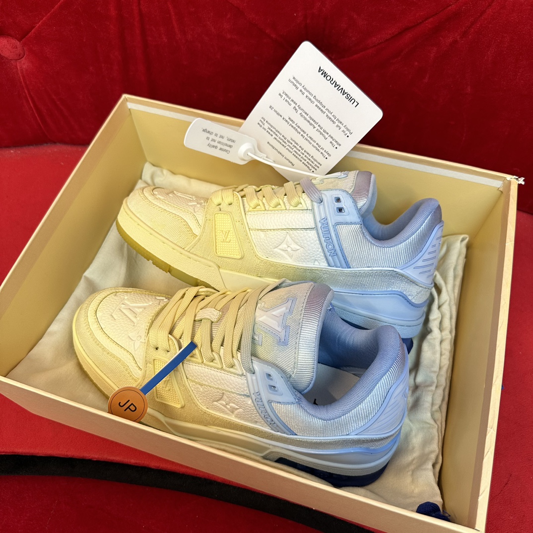 LOUIS VUITTON TRAINERS