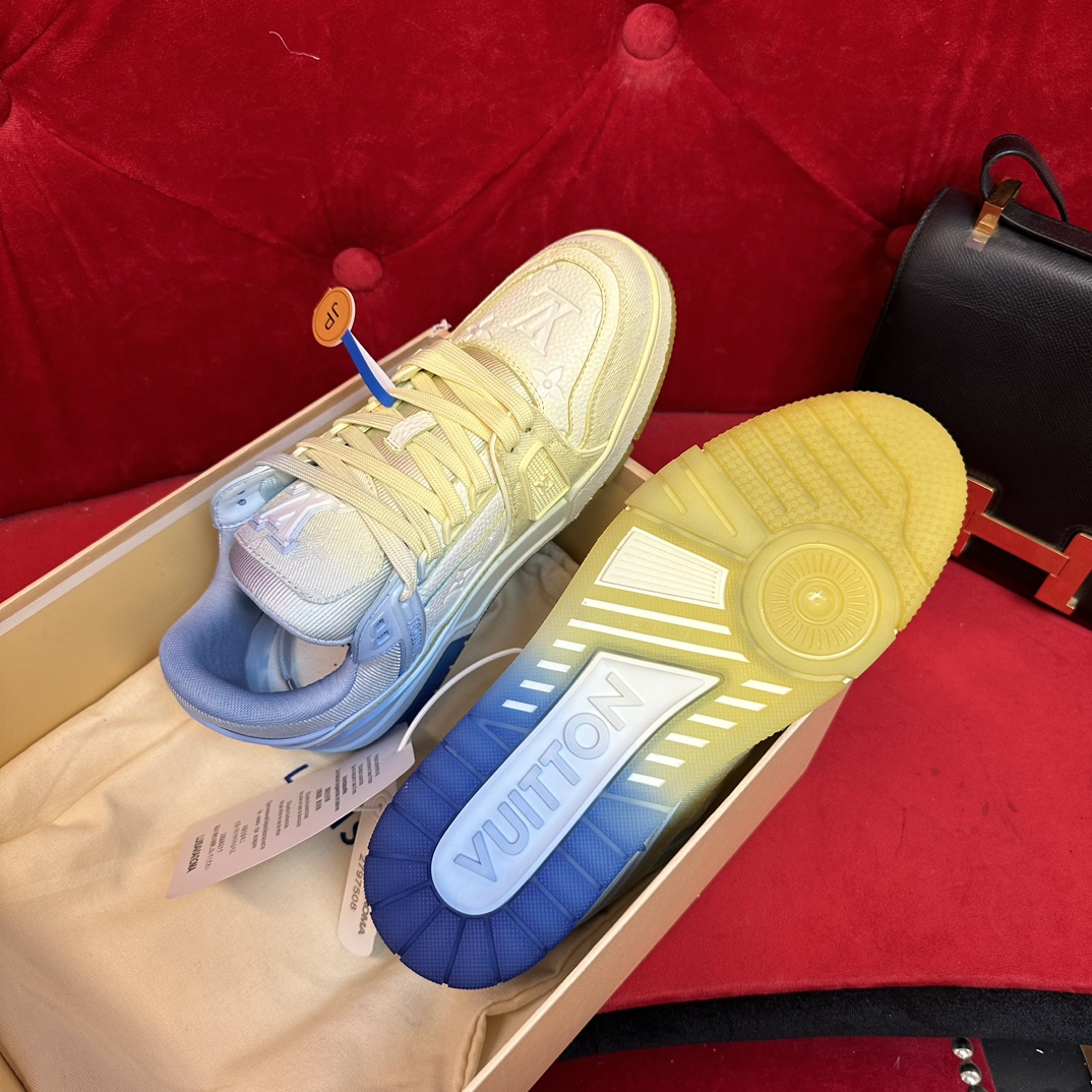 LOUIS VUITTON TRAINERS