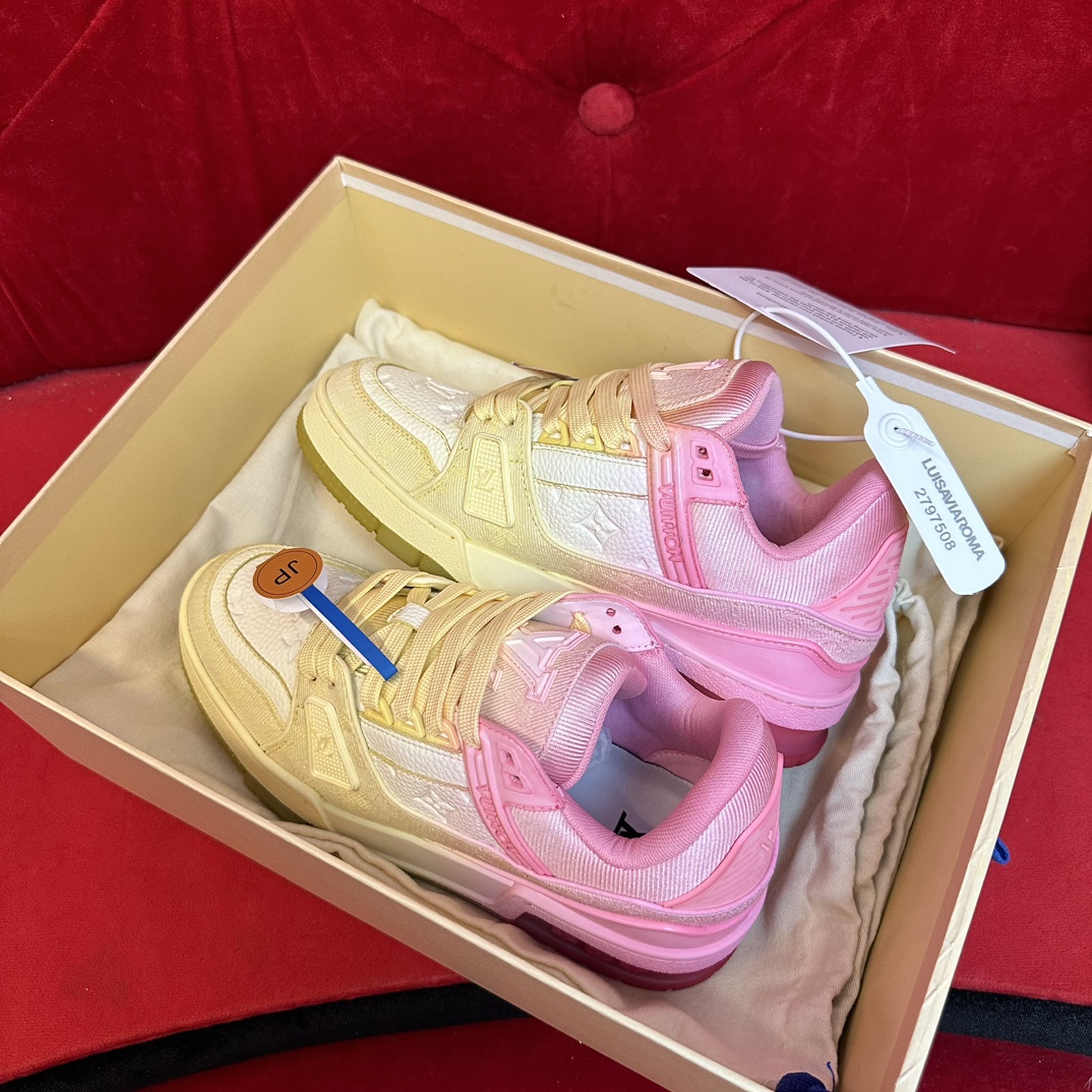 LOUIS VUITTON TRAINERS