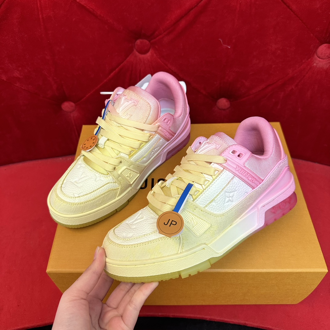 LOUIS VUITTON TRAINERS