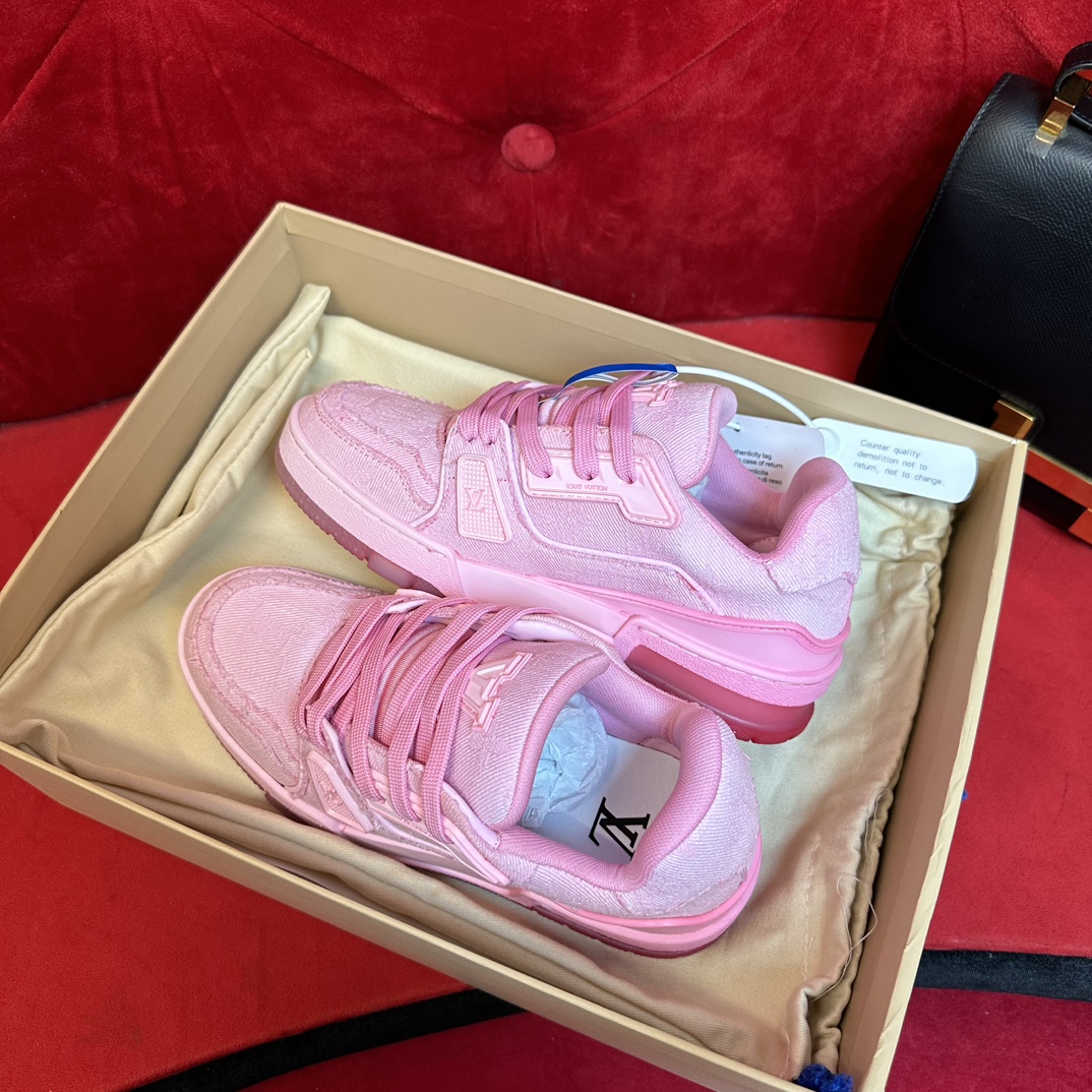 LOUIS VUITTON TRAINERS