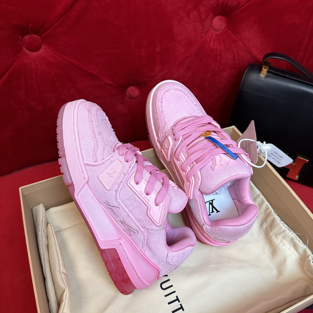 LOUIS VUITTON TRAINERS