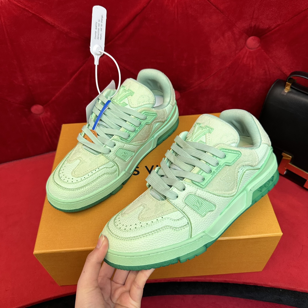 LOUIS VUITTON TRAINERS