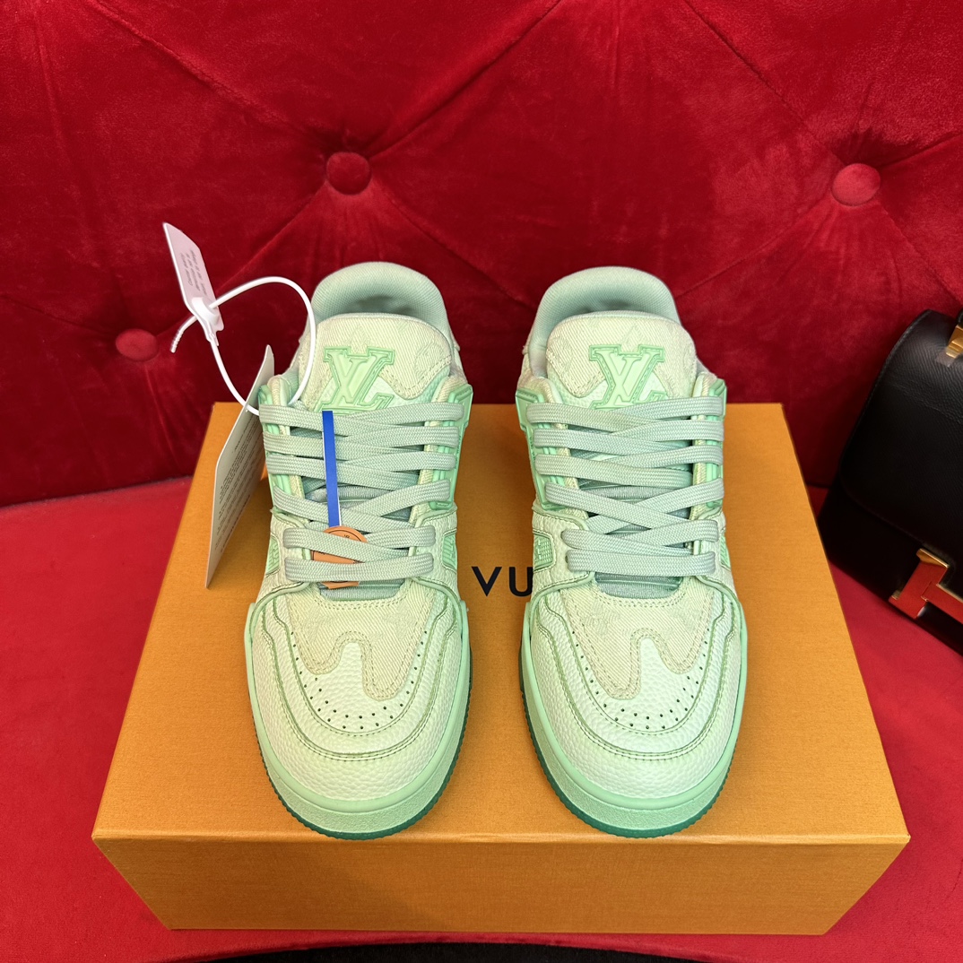 LOUIS VUITTON TRAINERS