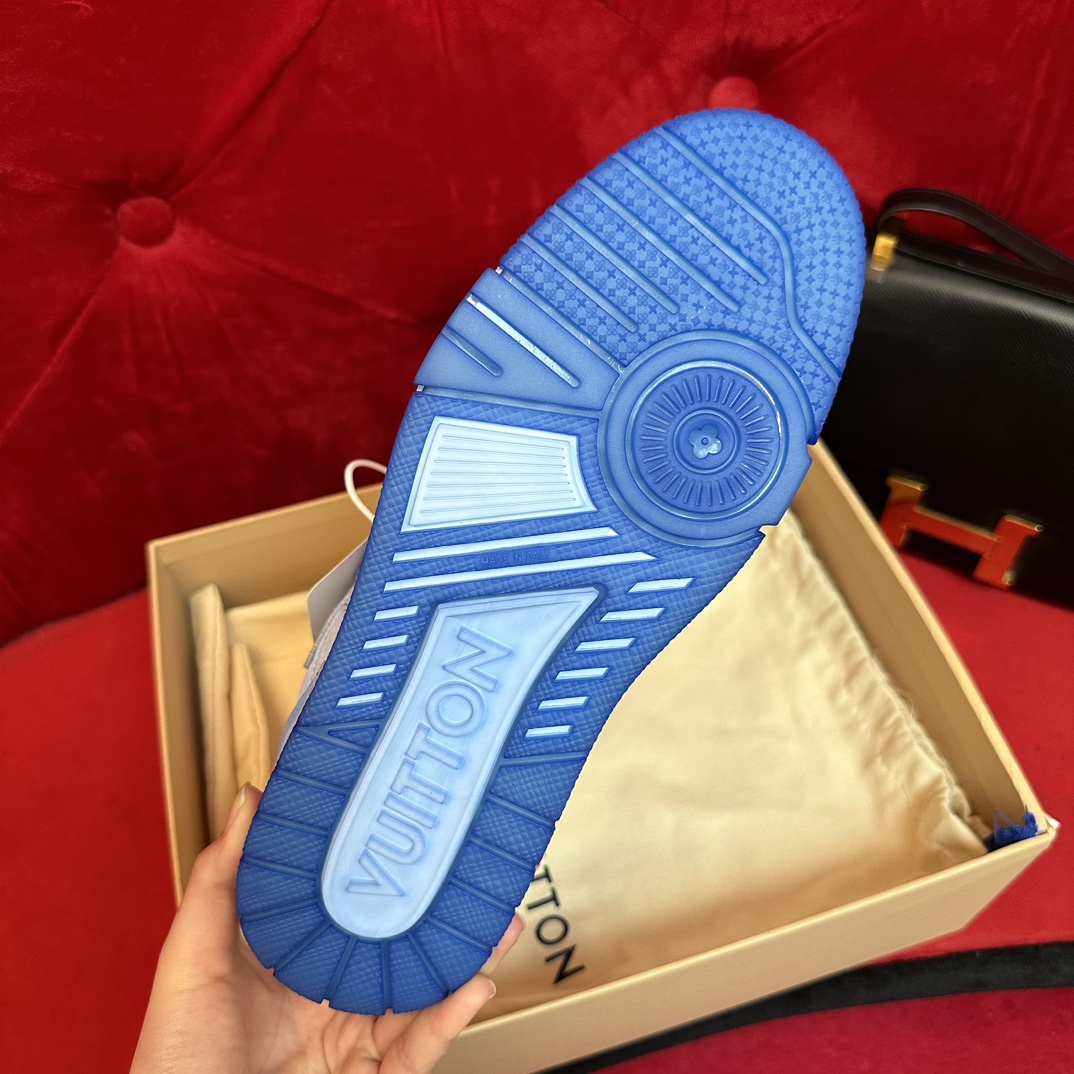 LOUIS VUITTON TRAINERS