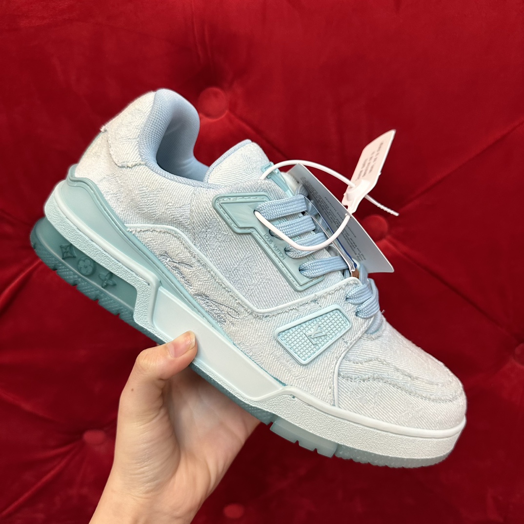 LOUIS VUITTON TRAINERS