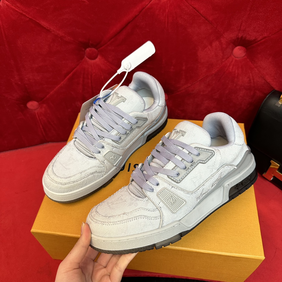 LOUIS VUITTON TRAINERS