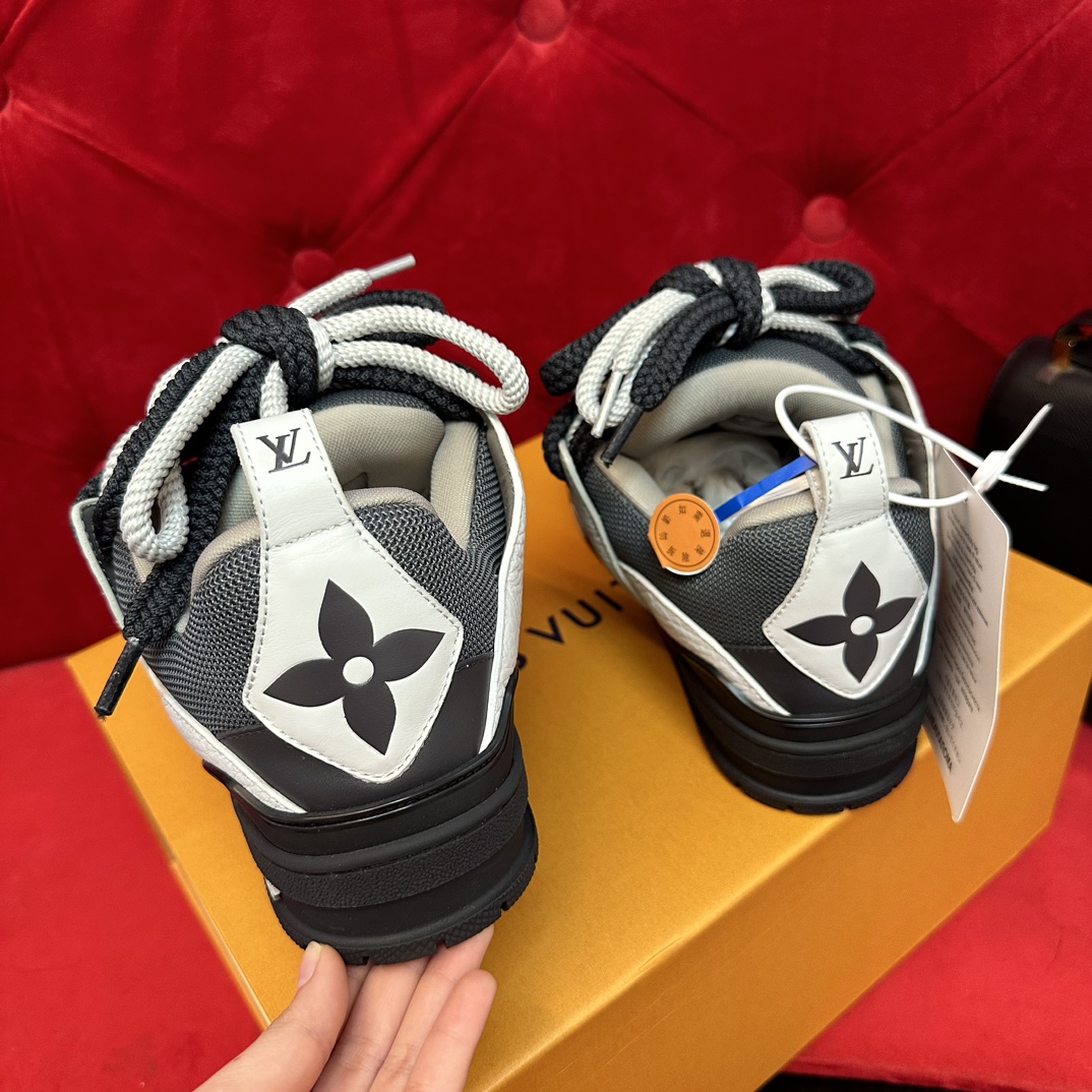 LOUIS VUITTON TRAINERS