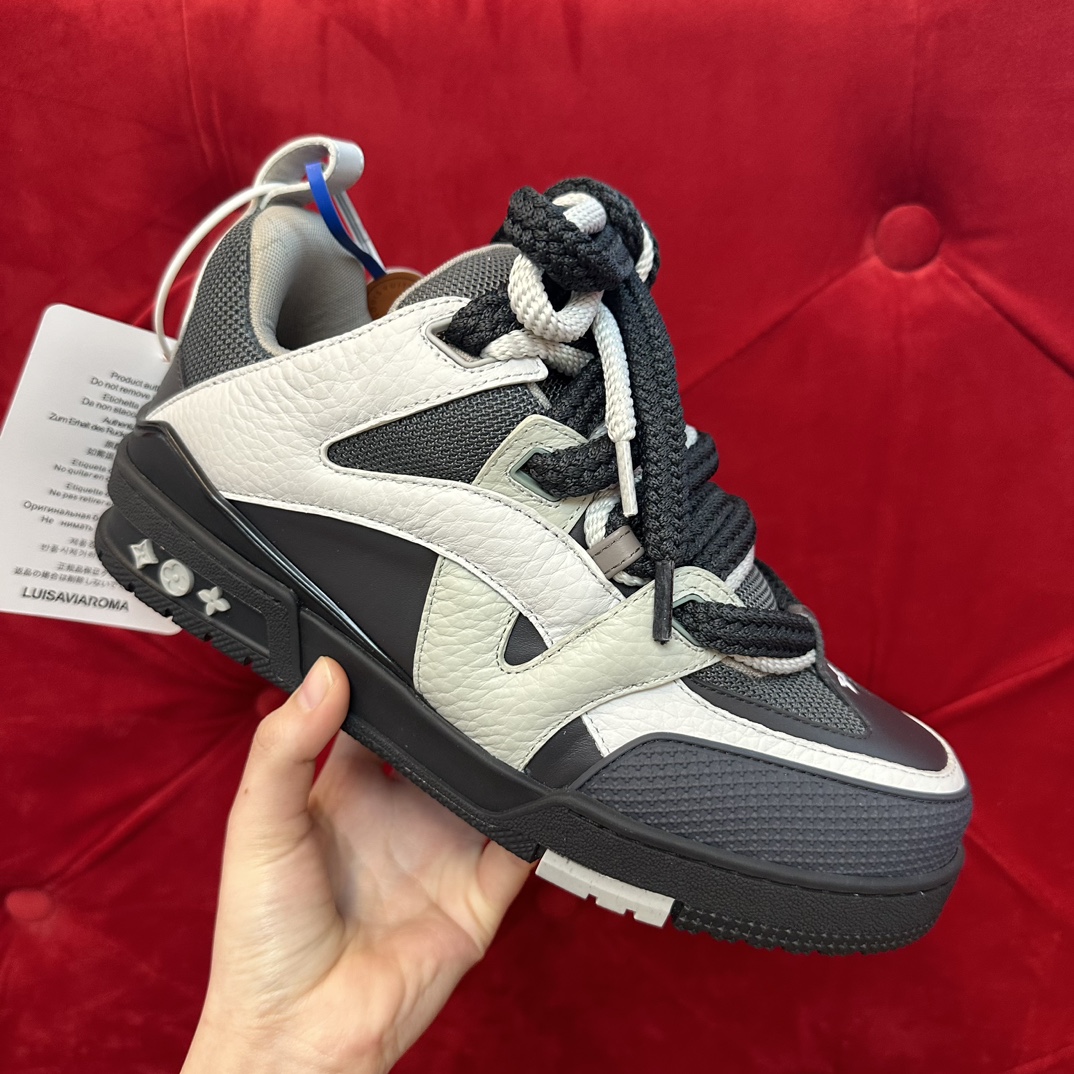 LOUIS VUITTON TRAINERS