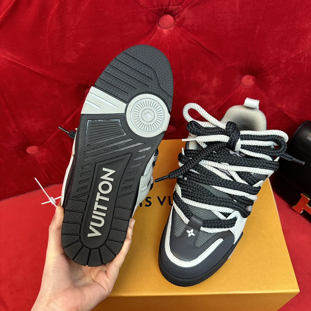 LOUIS VUITTON TRAINERS