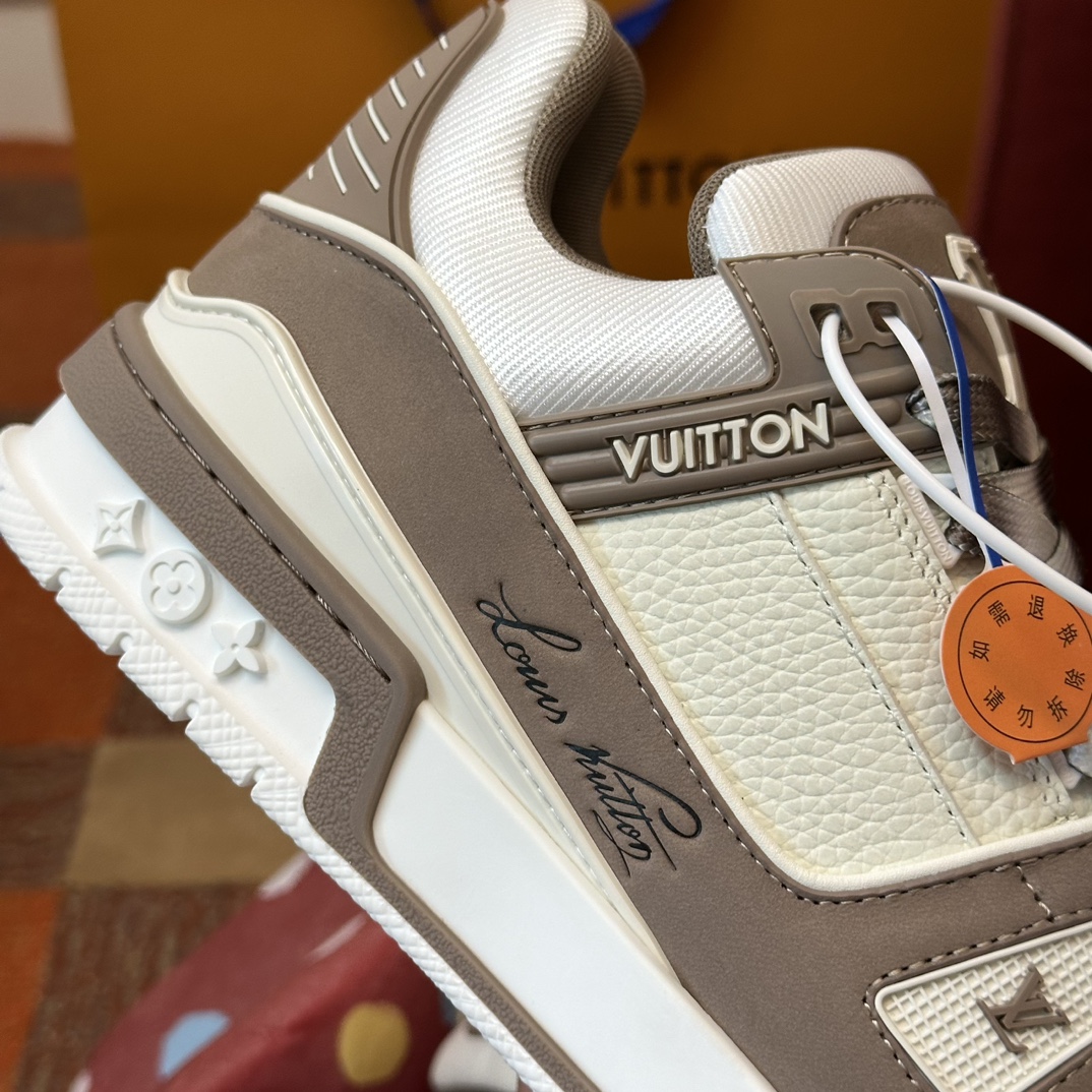 LOUIS VUITTON TRAINERS
