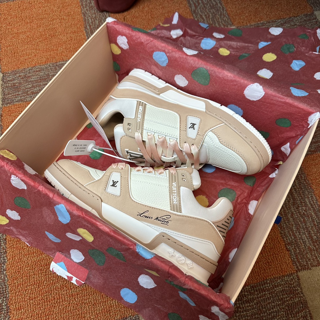 LOUIS VUITTON TRAINERS