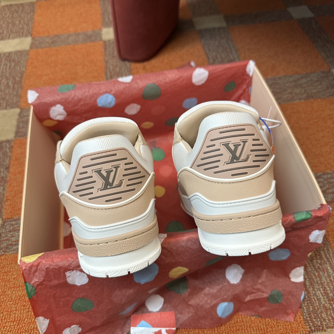 LOUIS VUITTON TRAINERS
