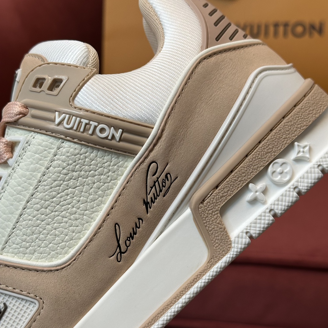 LOUIS VUITTON TRAINERS
