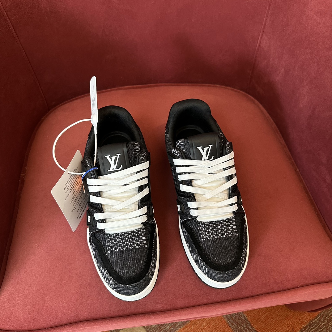 LOUIS VUITTON TRAINERS
