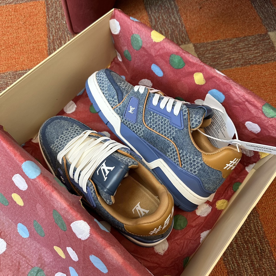 LOUIS VUITTON TRAINERS