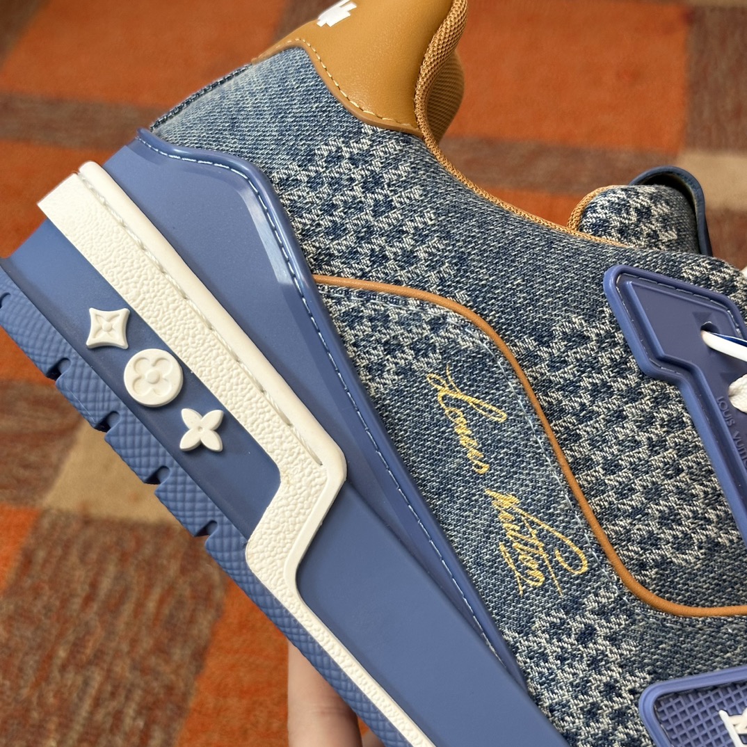 LOUIS VUITTON TRAINERS