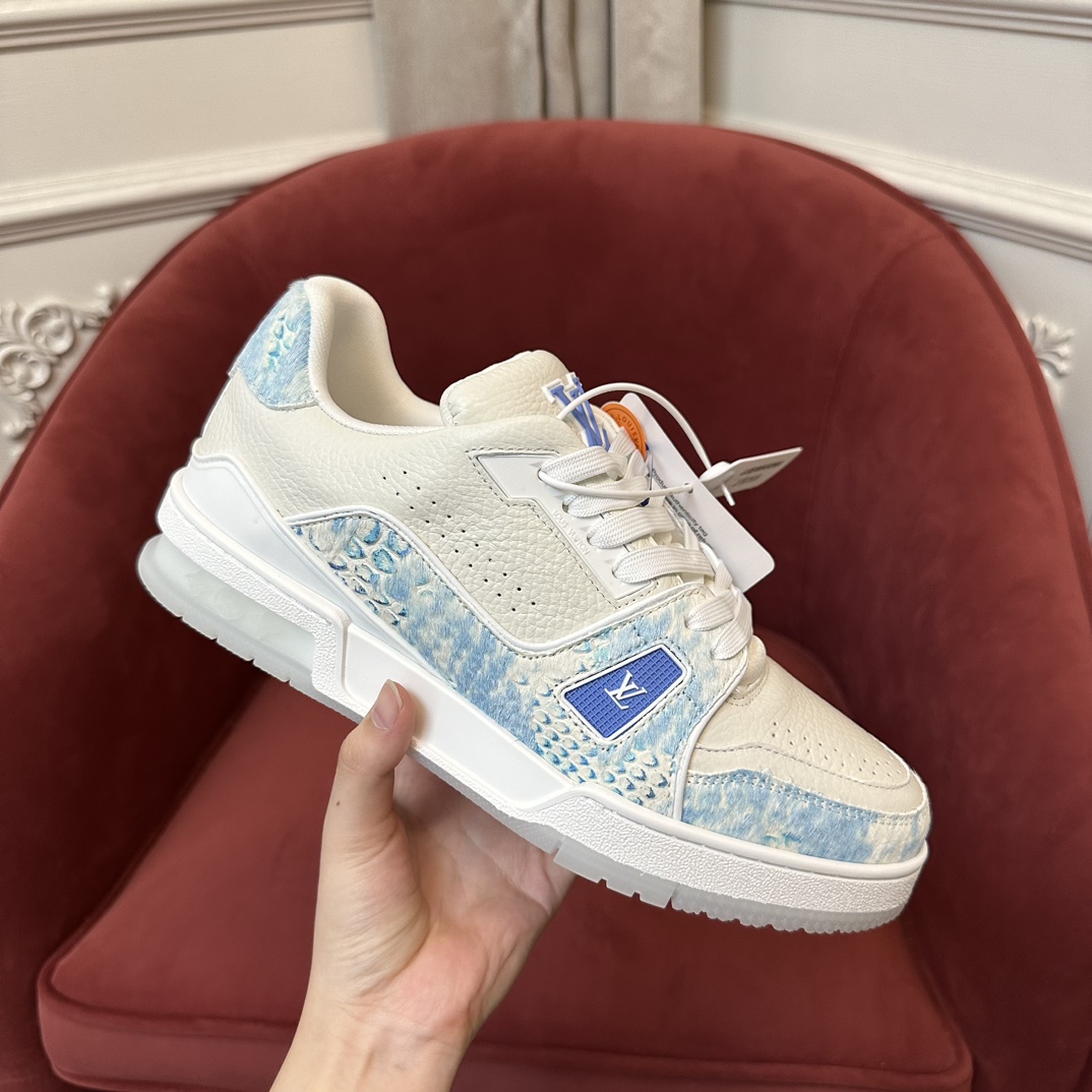 LOUIS VUITTON TRAINERS
