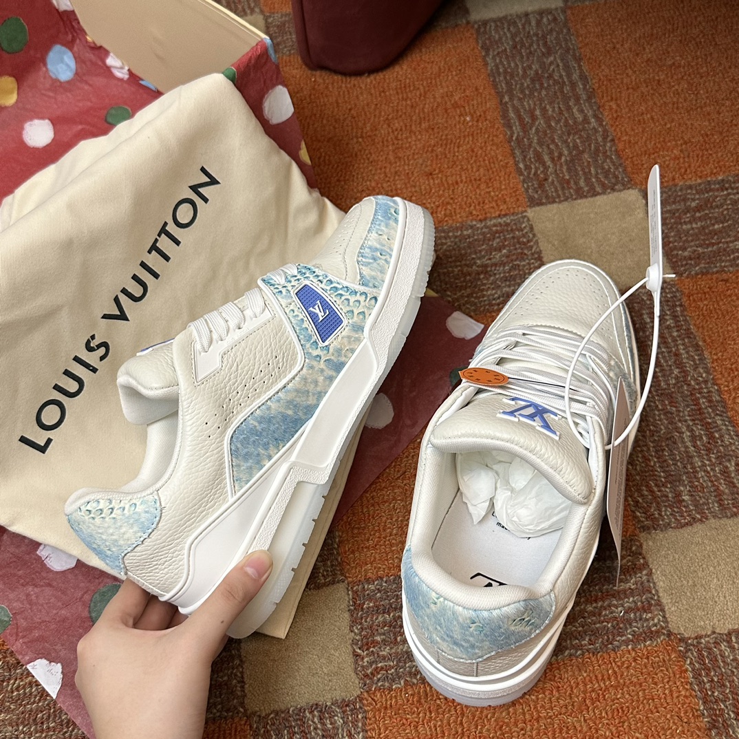 LOUIS VUITTON TRAINERS