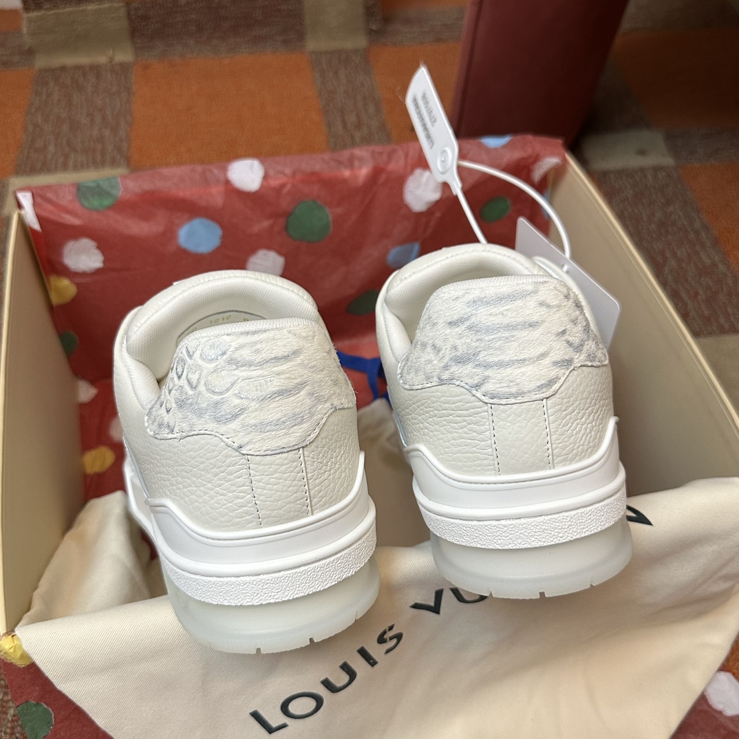 LOUIS VUITTON TRAINERS