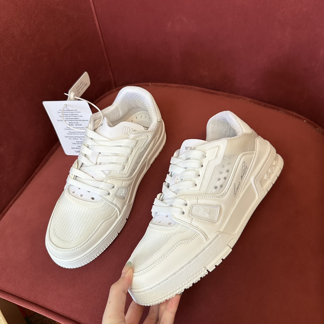 LOUIS VUITTON TRAINERS