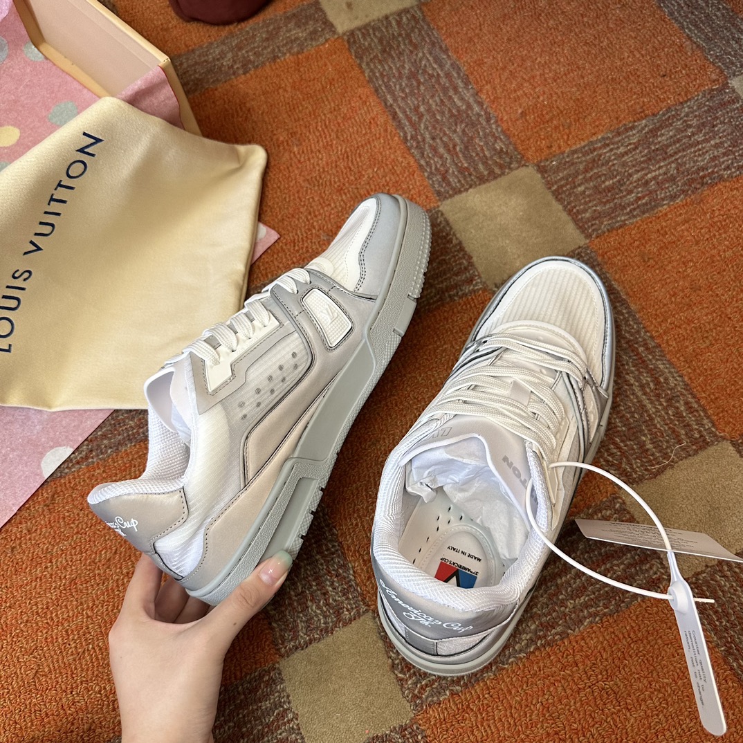 LOUIS VUITTON TRAINERS