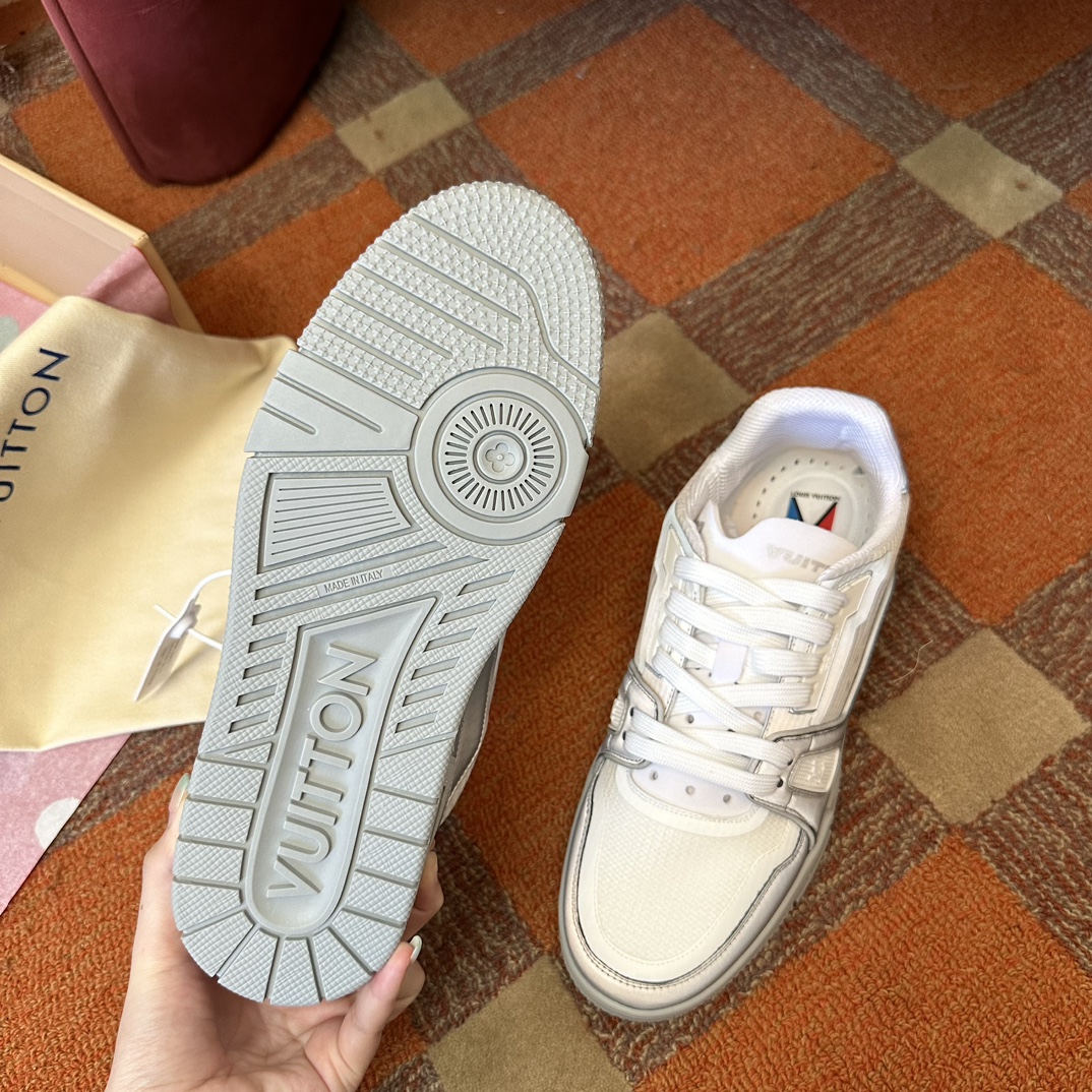 LOUIS VUITTON TRAINERS