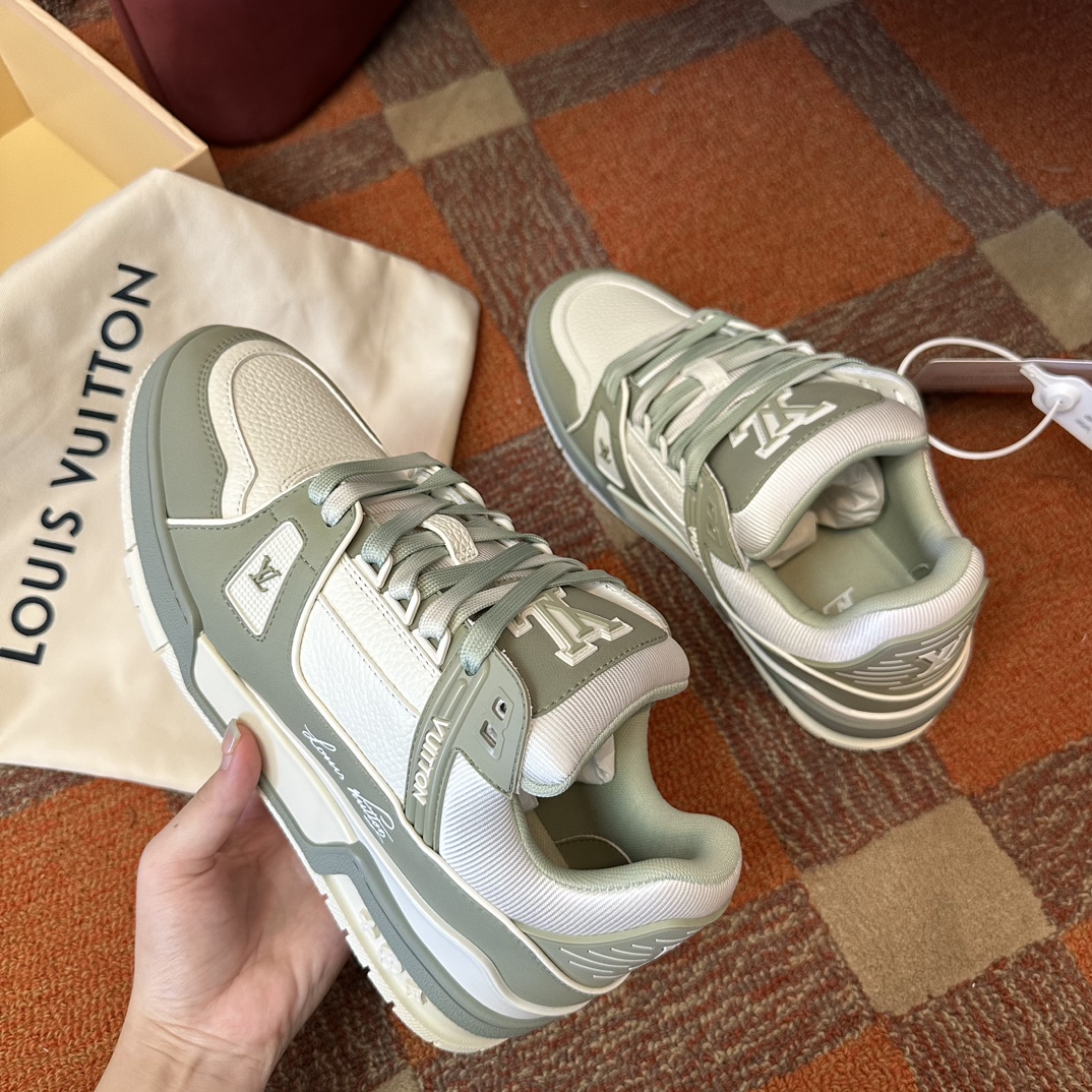 LOUIS VUITTON TRAINERS