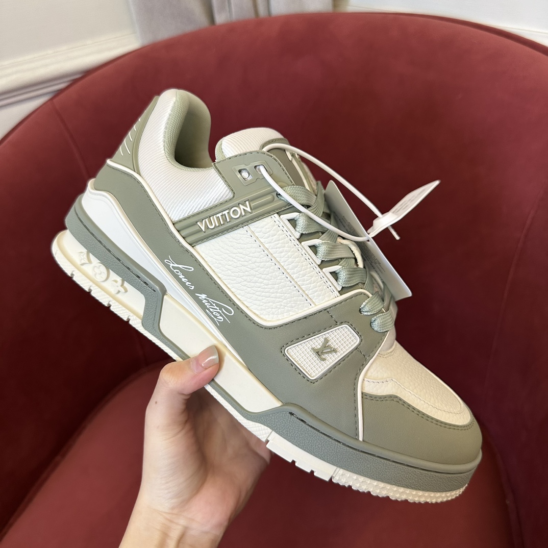 LOUIS VUITTON TRAINERS