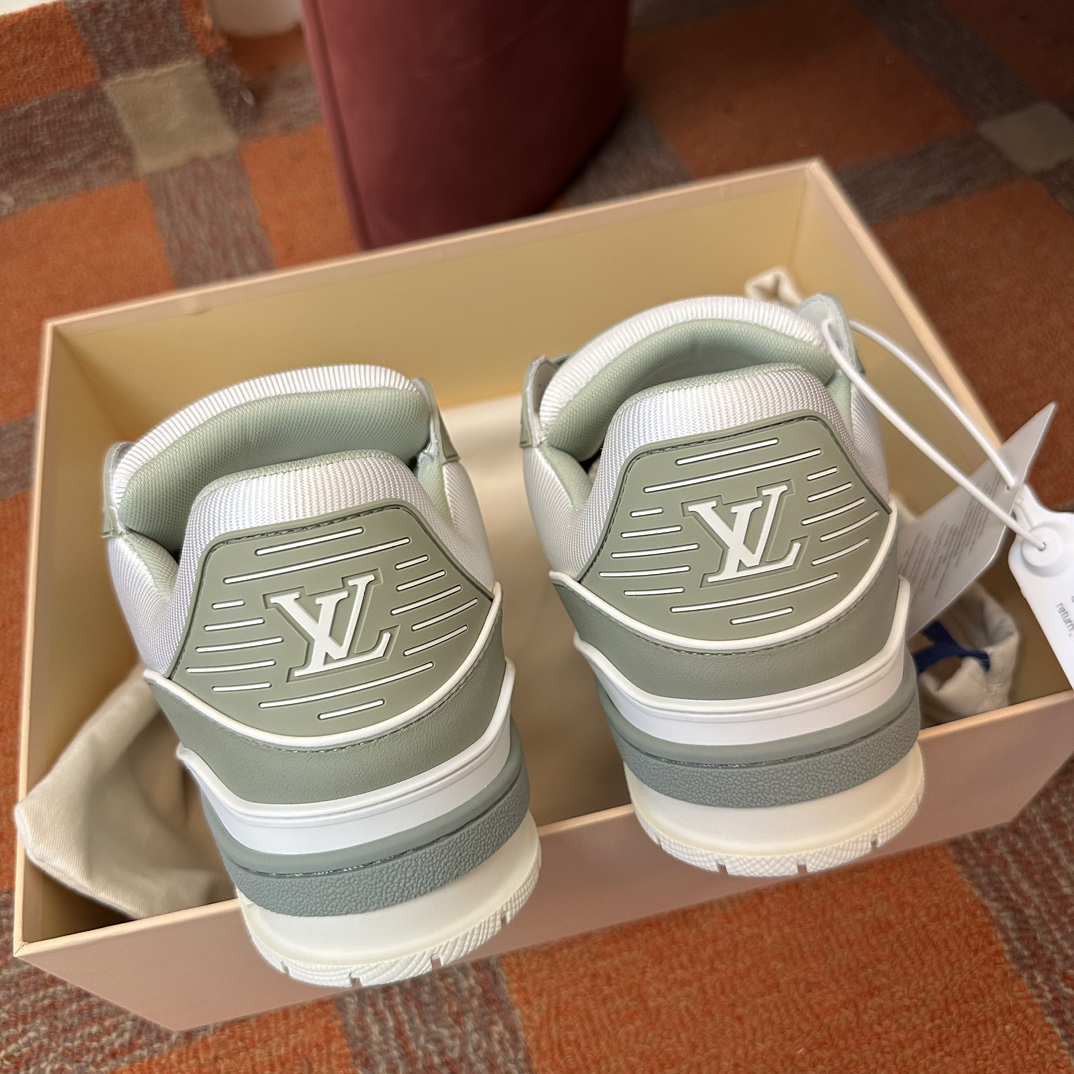 LOUIS VUITTON TRAINERS