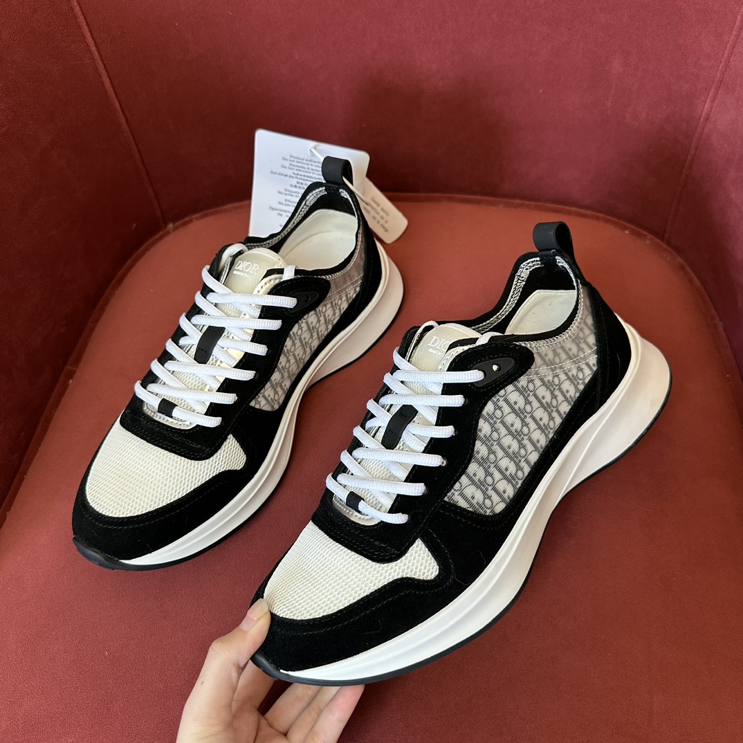 DIOR B25 RUNNER