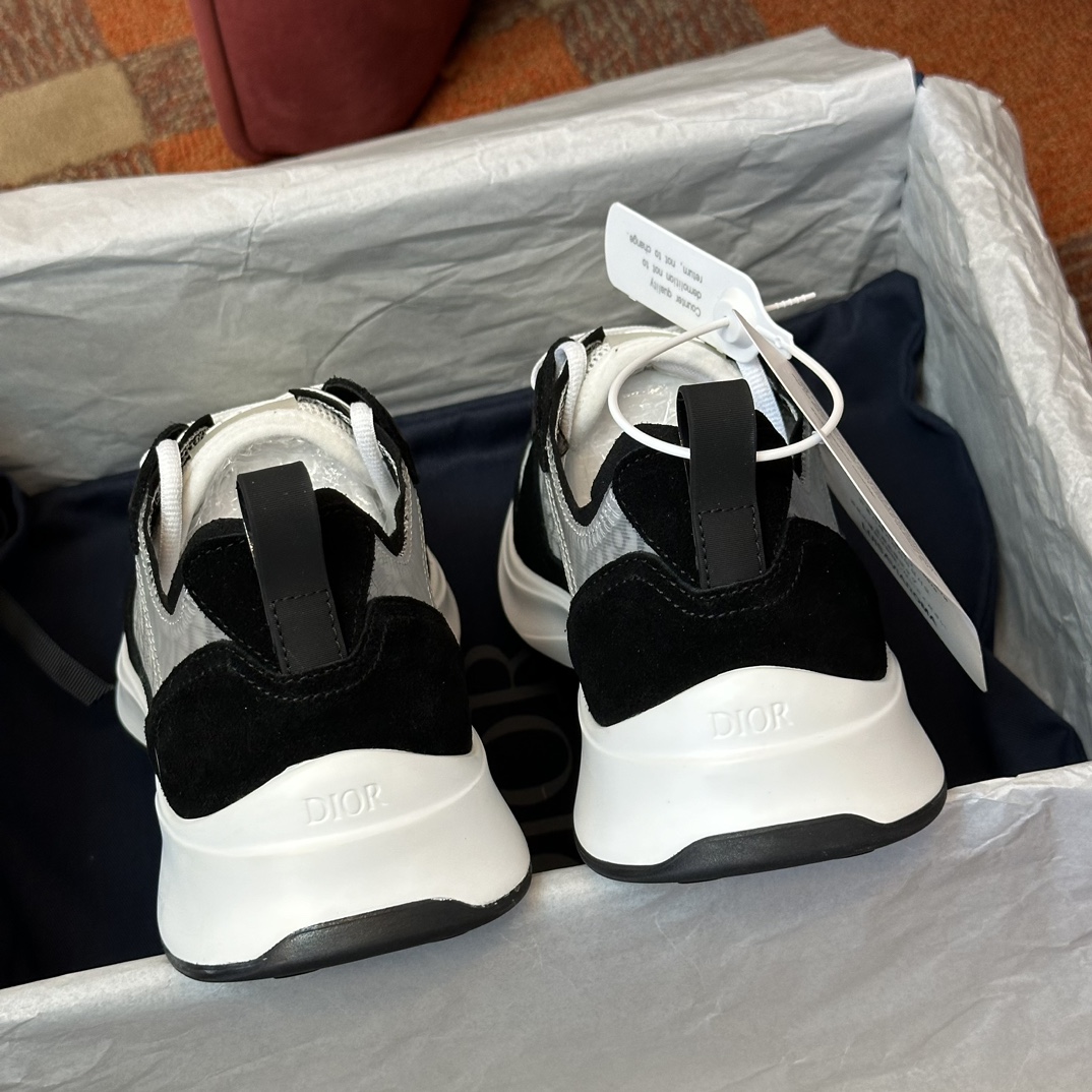 DIOR B25 RUNNER