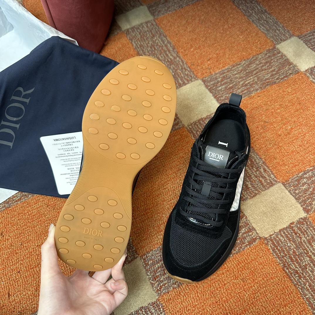 DIOR B25 RUNNER