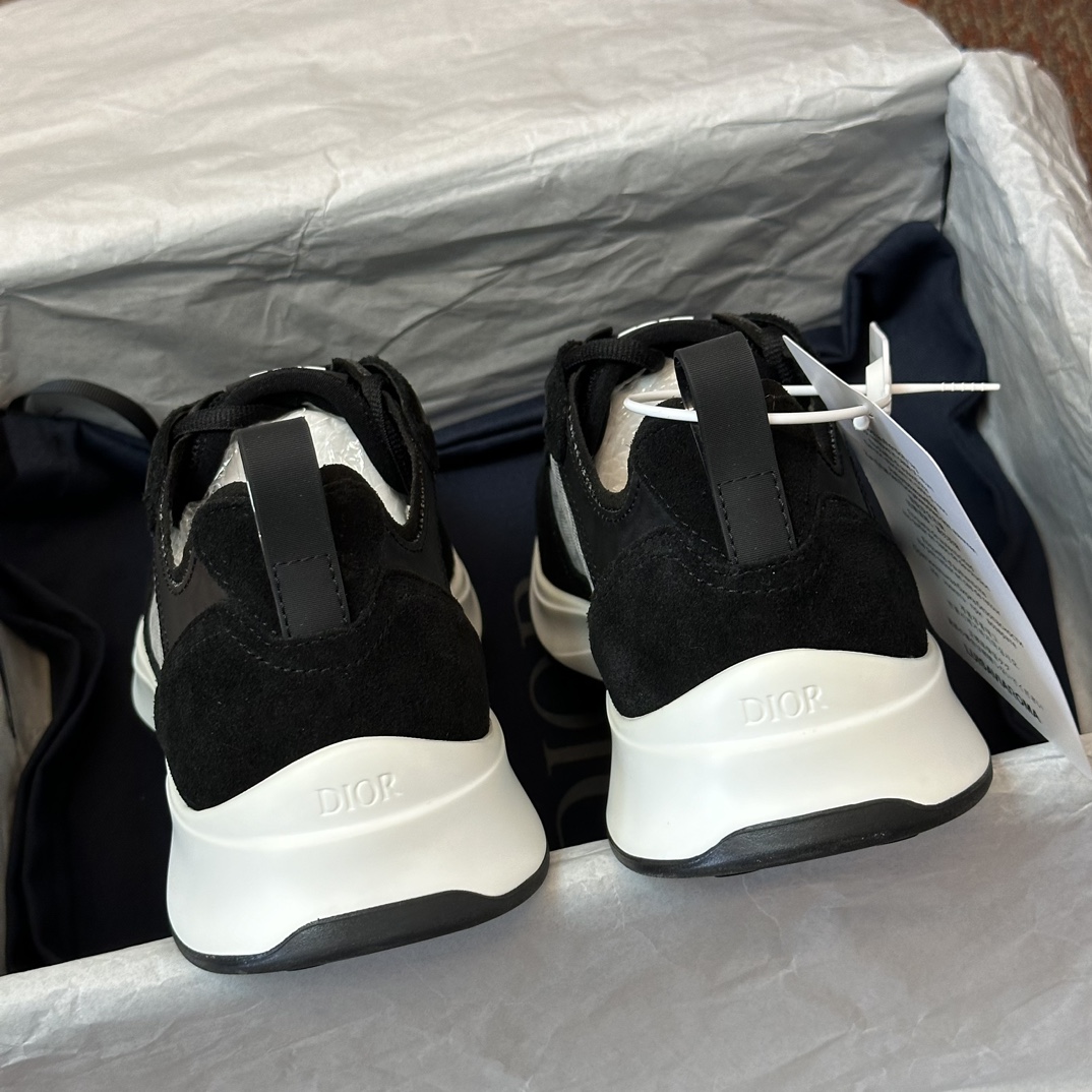 DIOR B25 RUNNER