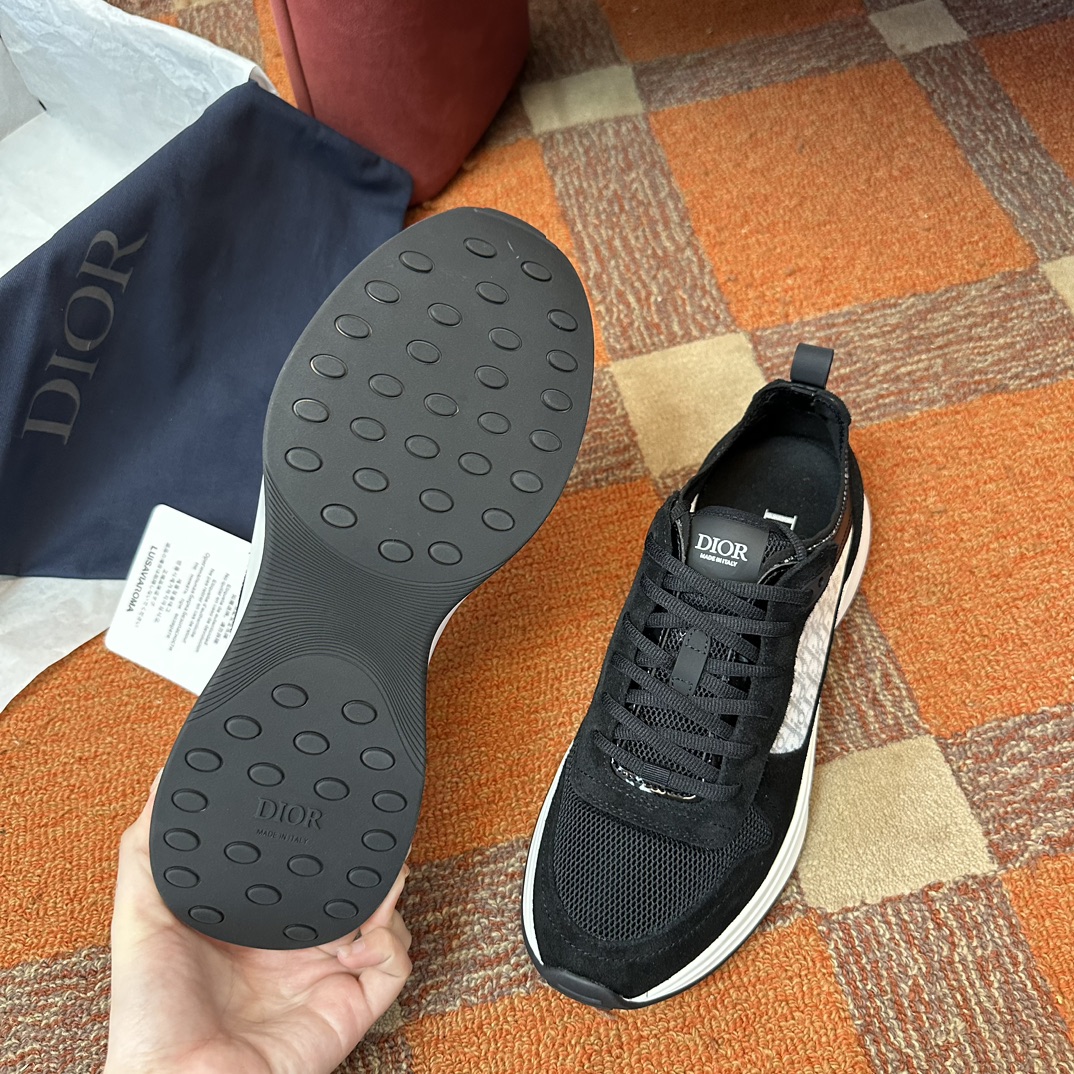 DIOR B25 RUNNER