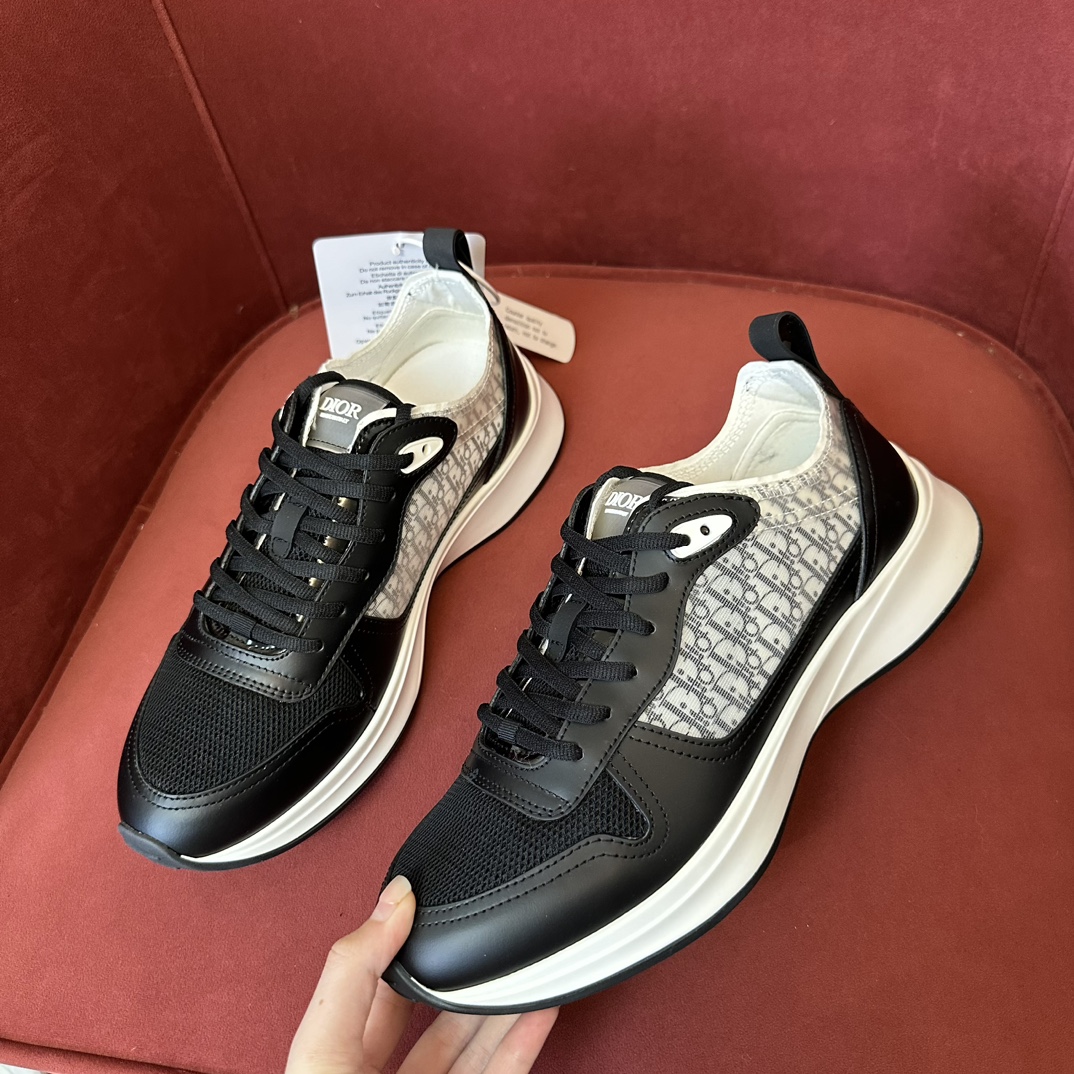 DIOR B25 RUNNER