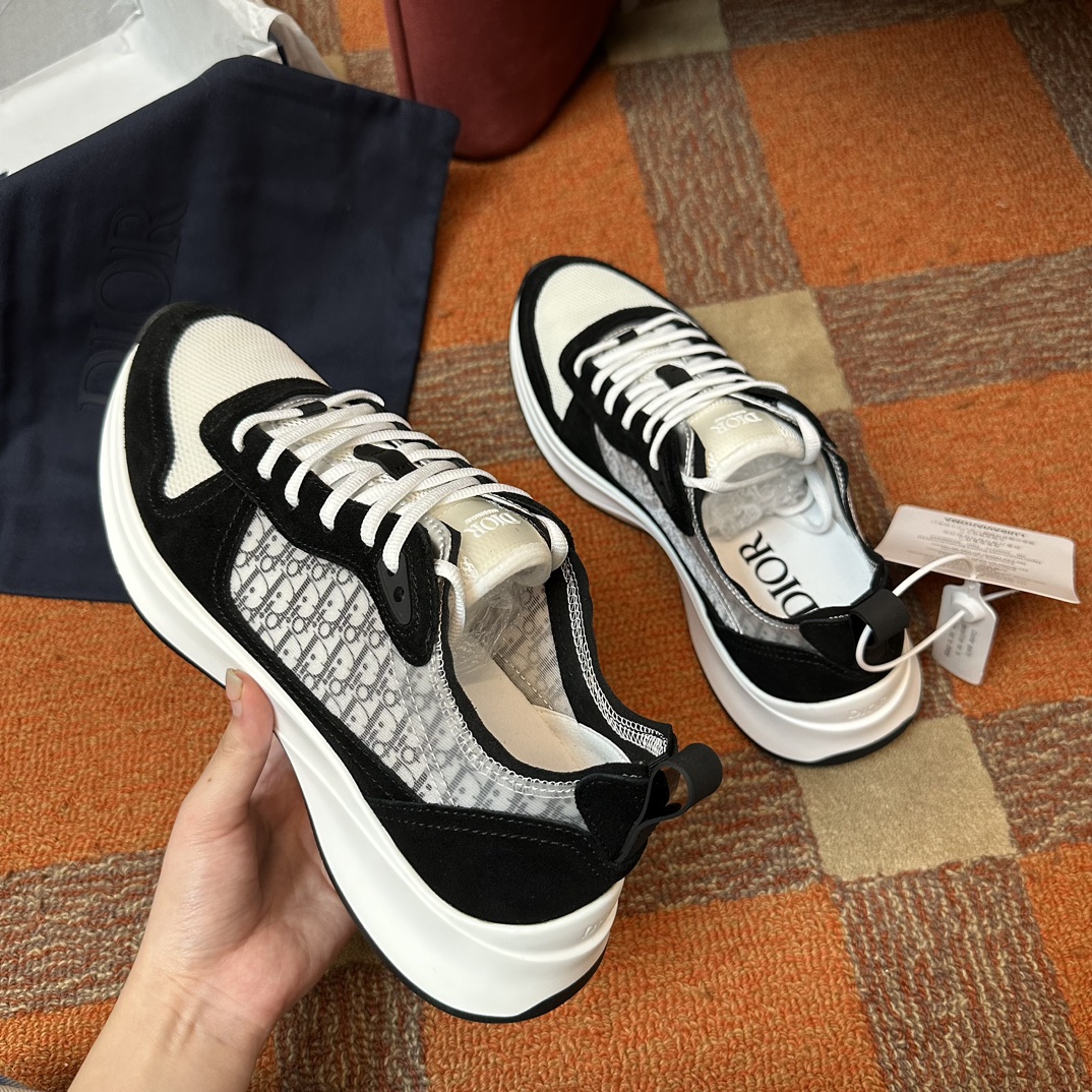 DIOR B25 RUNNER