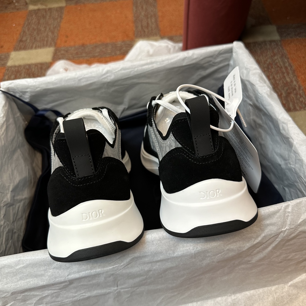 DIOR B25 RUNNER