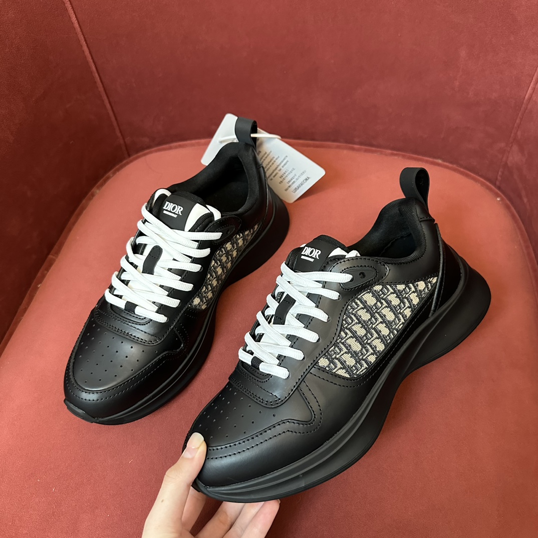 DIOR B25 RUNNER